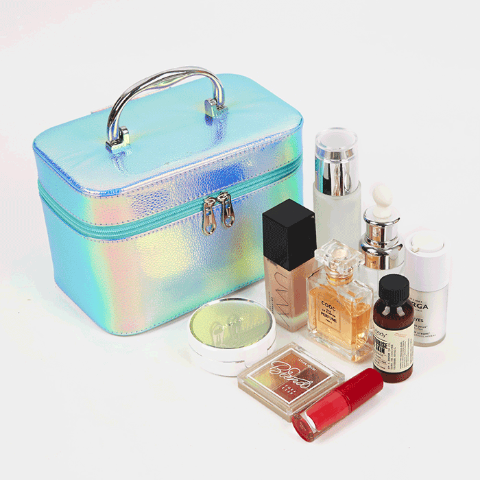 holographic-makeup-case-close-up