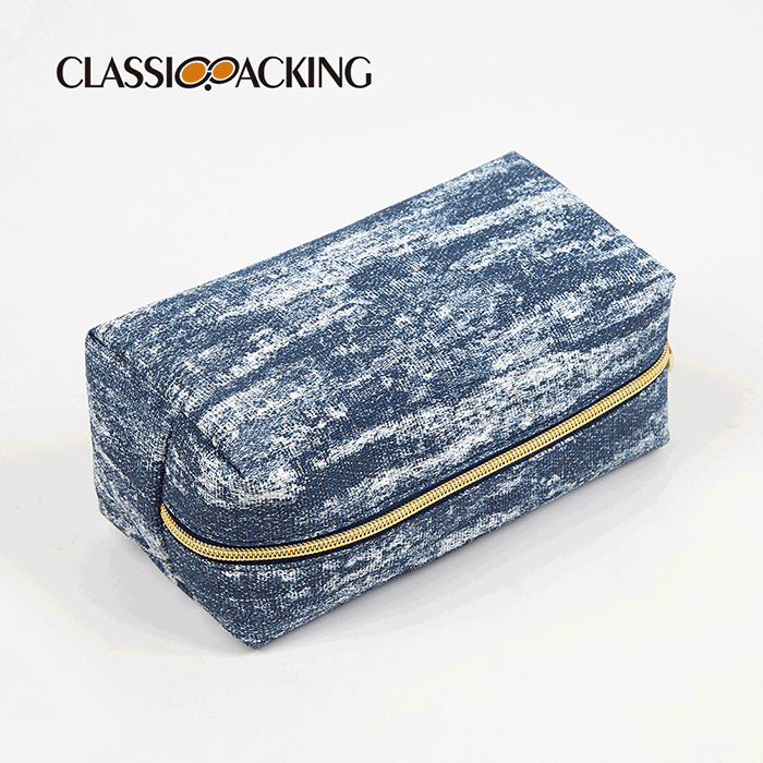 jeans-makeup-bag-close-up