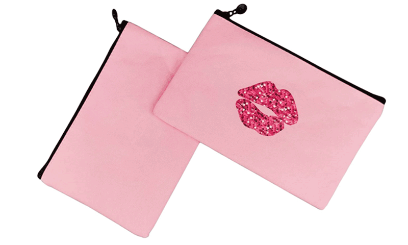 lips-print-makeup-bag