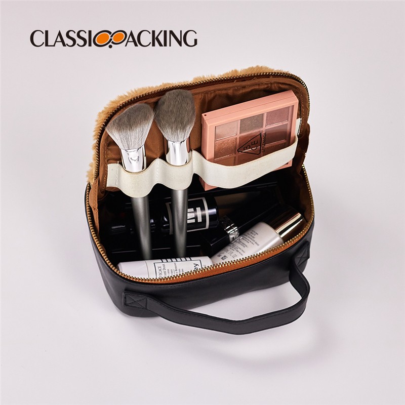 Best Women's Travel Makeup Bag