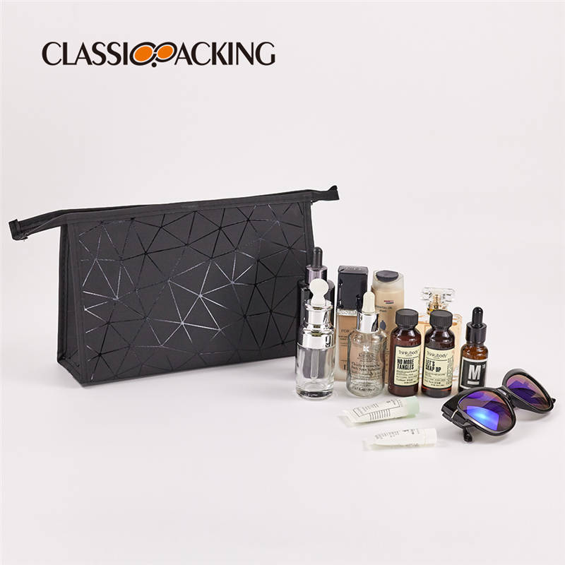 makeup pouch with strong zipper