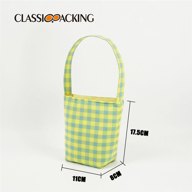 sturdy shopping bag